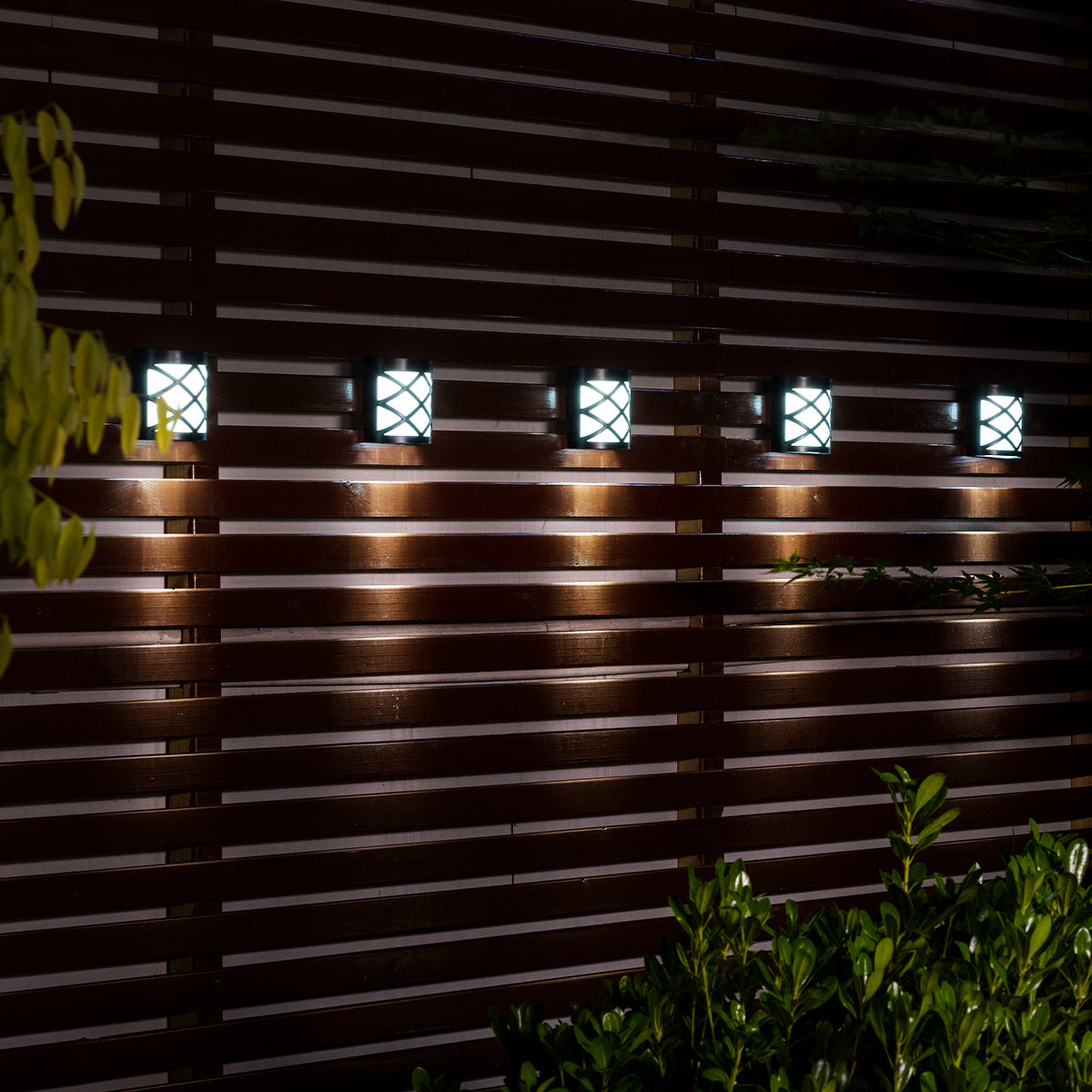 Gigalumi Grid Solar Fence Lights Set (8 Pack) by Gigalumi