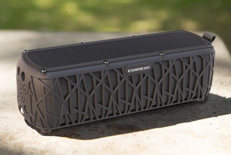 T61: Solar Powered Wireless Bluetooth Speakers with LED Flashing Lamp•10min SuperFast Charge•Three Protection Outdoorproof - GJB PRODUCTS